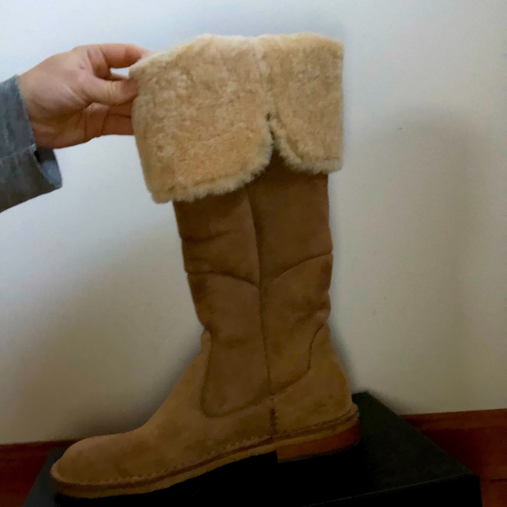 UGG US 8.5 womens knee high camel fur boots
